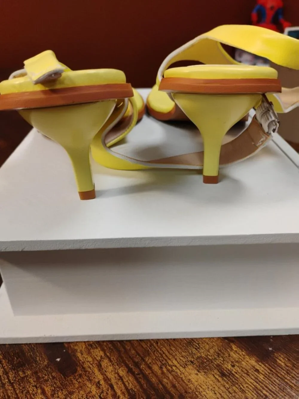 N/A chic lemon